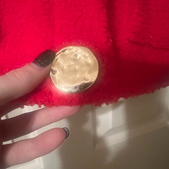 NWOT Women’s Cropped Christmas Red Sweater Vest with Gold Buttons Size Medium - Picture 10 of 11